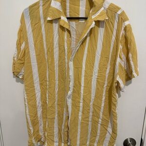 No Boundaries Yellow and White Casual Button Down Shirt